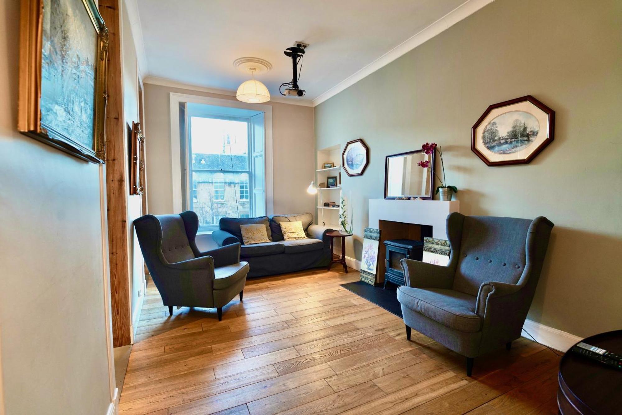 Spacious 2 Bed Apt Next To Royal Mile & Waverley Edinburgh Bagian luar foto