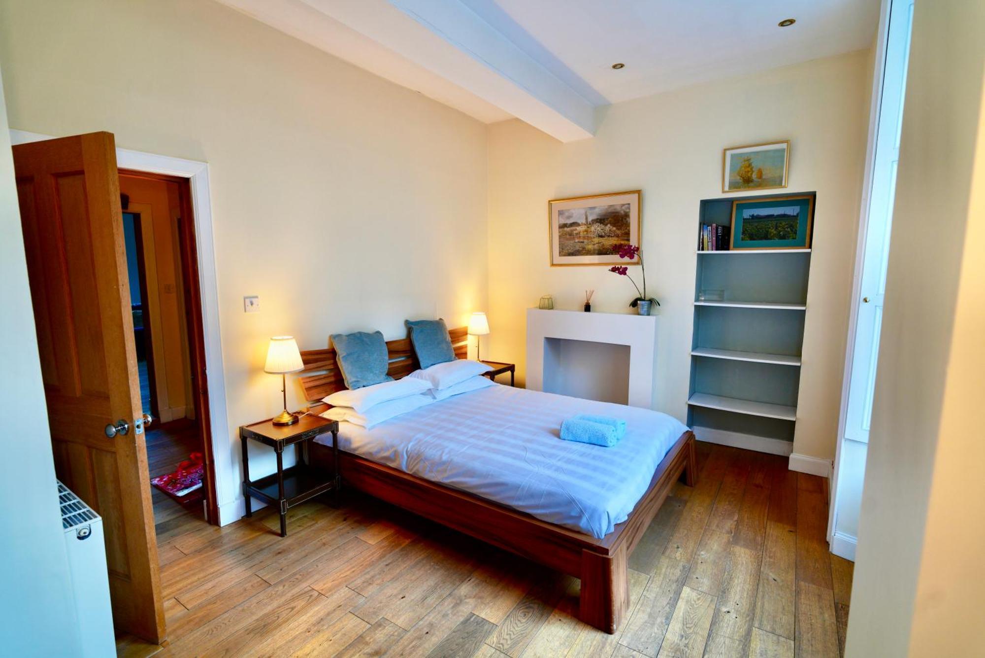 Spacious 2 Bed Apt Next To Royal Mile & Waverley Edinburgh Bagian luar foto